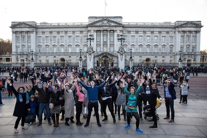 Silent Disco Walking Tours West End Boogie Shoes - Walking and timing: how to dress and pace for 1 mile at 4:30 pm