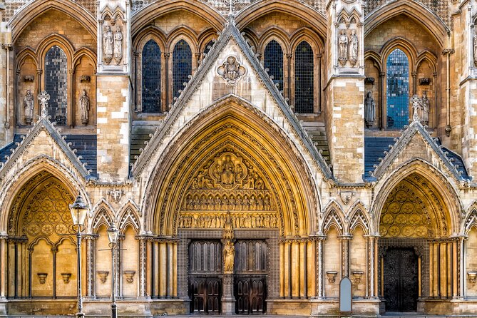 Skip-the-line Westminster Abbey London Guided Tour - King Edward’s Chair and the tombs everyone remembers
