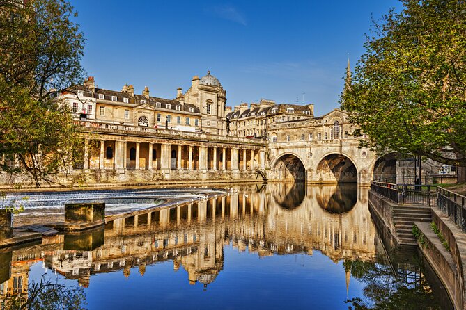 Small Group Cotswolds Village, Stonehenge and Bath Tour from London - Bath Abbey, Pulteney Bridge, and Royal Crescent highlights