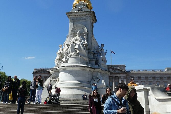 Small-Group London's Best Sights Walking Tour, Kids Join Free! - Price and Value for a 5-Hour Small-Group London Walk