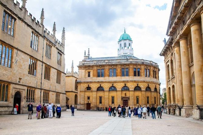 Social Distancing Specialised Oxford University Walking Tour With Student Guides - The History of Science Museum Stop That Sets The Tone