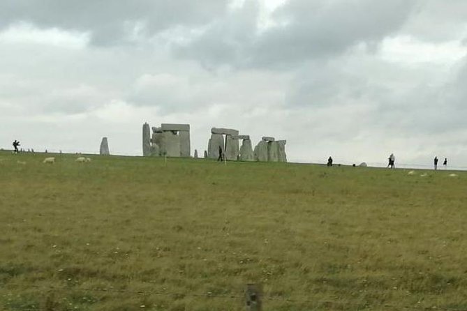 Southampton Cruise Term/ Hotel to London with Stopovers at Stonehenge & Windsor - Car comfort details that actually matter after a cruise day