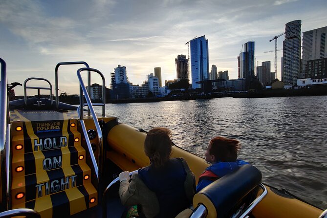 Speedboat Cruise Tour: Embankment OR Westminster Pier -70 minutes - When the Speed Hits: Adrenaline, Bumps, and Photo Timing