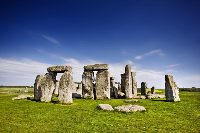Stonehenge and Bath Day Guided Tour from London - The Coach Ride to Bath: Comfort Plus Guide Commentary