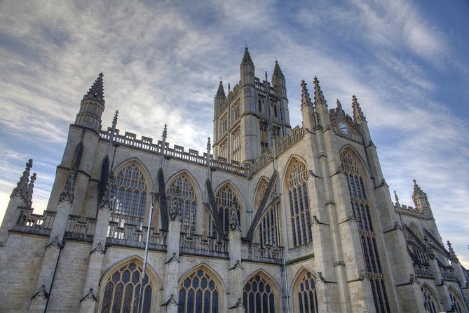 Stonehenge and Bath Tour from Oxford - Georgian Bath highlights: Royal Crescent, the Circus, and Queen Square
