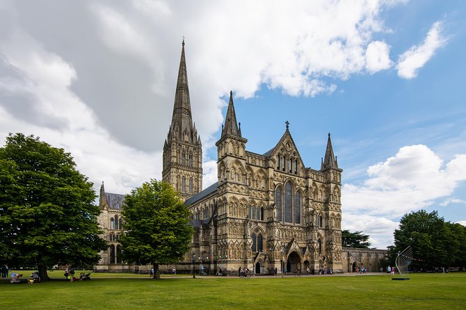 Stonehenge and Salisbury Cathedral Private Tour from Southampton - Why this Southampton day trip feels easier than DIY