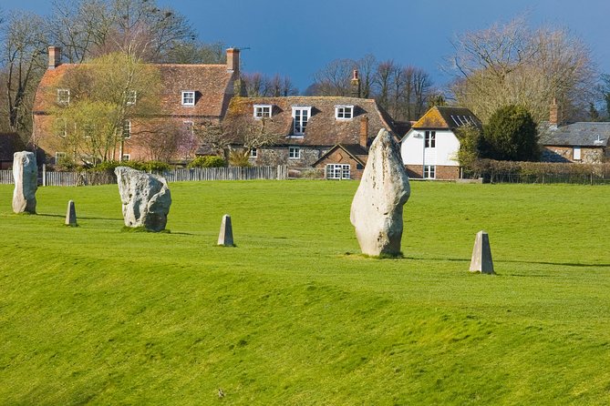 Stonehenge and The Stone Circles of Avebury Day Trip from London - West Kennet Long Barrow and Silbury Hill: a shorter stop with big atmosphere