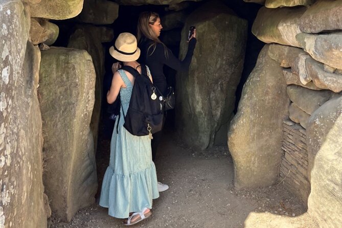 Stonehenge and The Stone Circles of Avebury Day Trip from London - Who should book this tour, and who might prefer another style