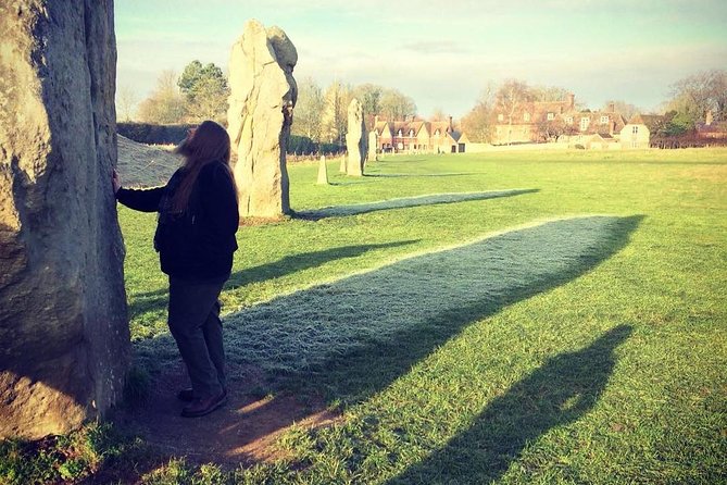 Stonehenge, Avebury & the Cotswolds from Bath (Small group) - Lacock National Trust village for lunch, plus an optional Tudor Abbey