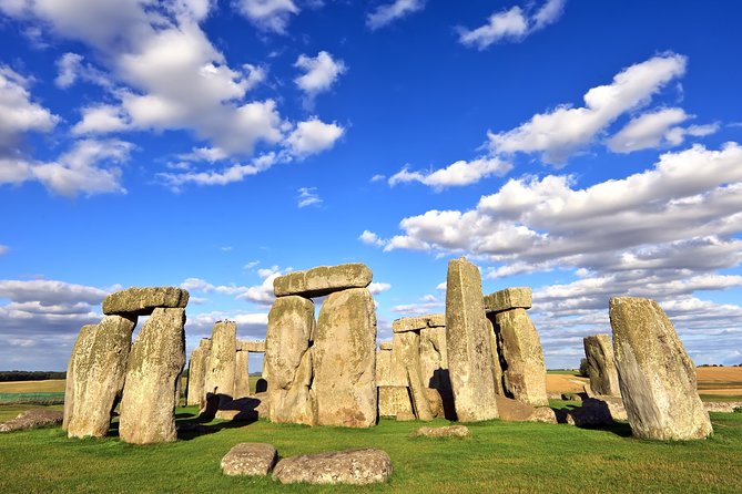 Stonehenge & Bath Private Car Tour from London - Morning Timing: 8:15 Meeting, 8:30 Departure, and a Long-but-Sensible Route
