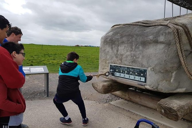 Stonehenge & Bath Private Day Tour from London - The guide makes the difference, from pacing to photo help