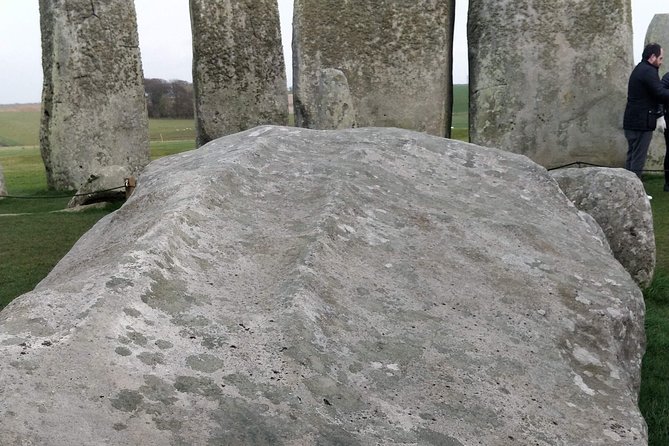 Stonehenge & Bath Private Day Tour from London - Timing, stamina, and what to bring for an 11-hour day
