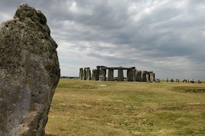 Stonehenge & Bath Private Day Tour from London - Pickup and the air-conditioned ride that keeps the day from falling apart