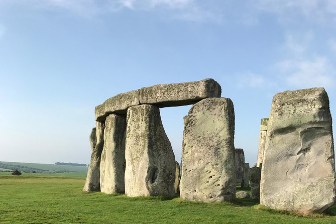 Stonehenge Independent Visit with Private Driver by Luxury Sedan - How the 8:00am private pickup changes your Stonehenge day