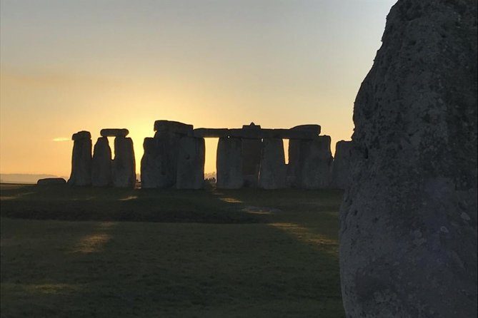 Stonehenge Independent Visit with Private Driver by Luxury Sedan - Getting photos without feeling rushed
