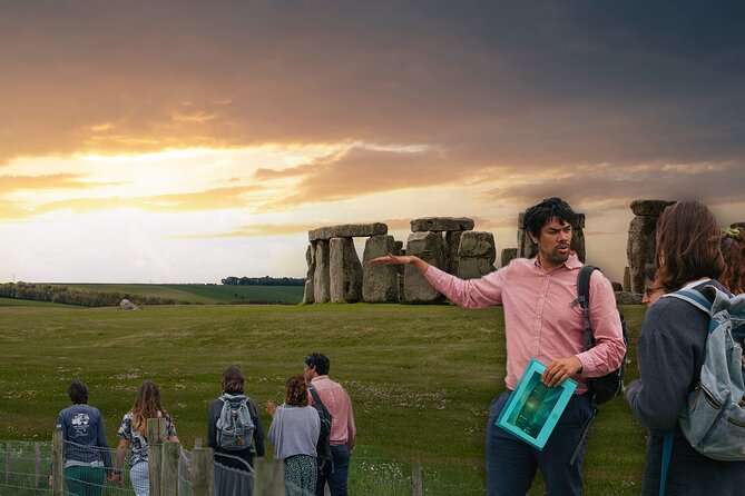 Stonehenge Private Full-Day Tour from Bath for 2-8 guests - Private door-to-door pickup in Bath, with an agenda you can shape