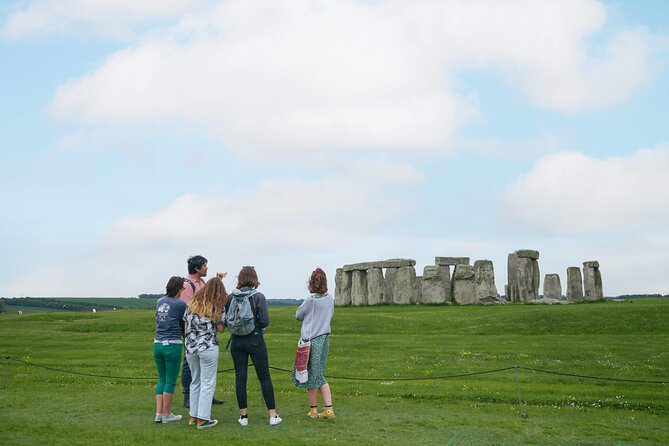 'Stonehenge & Secret England' from Bath for 2-8 curious adventurers - Skip-the-line Stonehenge access and a guided walkthrough
