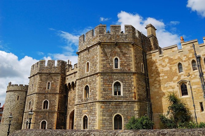 Stonehenge, Windsor Castle and Bath with Pub Lunch in Lacock - Bath Abbey and the Roman Baths Museum choice