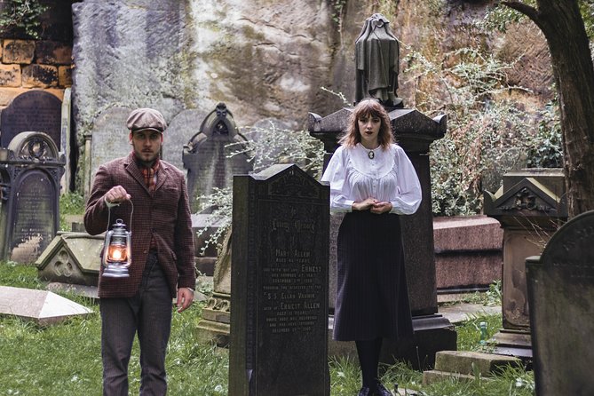 Tales from the Necropolis - A Ghost Walk Through St. James Cemetery - Comfort, expectations, and the spooky level