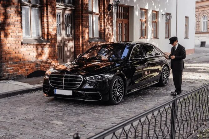 Taxi: Heathrow Airport To or From London - Luggage rules: when the saloon car becomes the deciding factor