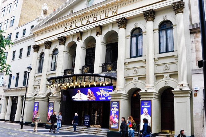 The Beatles tour in London in Spanish - Precio y valor: 26.17 USD por 3 horas en Londres