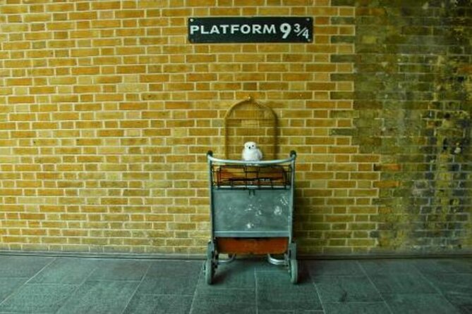 The Best Harry Potter Tour & The London Dungeons - Leicester Square to Westminster, spotting film locations on foot