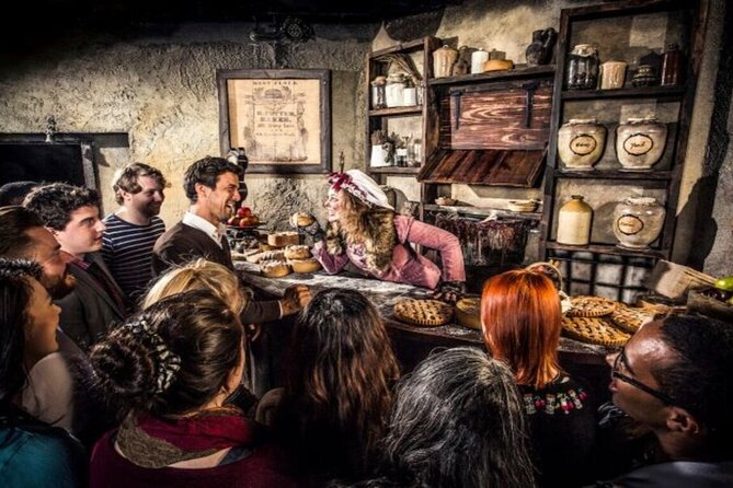 The Best Harry Potter Tour & The London Dungeons - Borough Market and London Bridge, food streets and familiar vibes