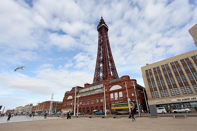 The Blackpool Tower Eye Admission Ticket - SkyWalk glass platform: how to enjoy it without overthinking