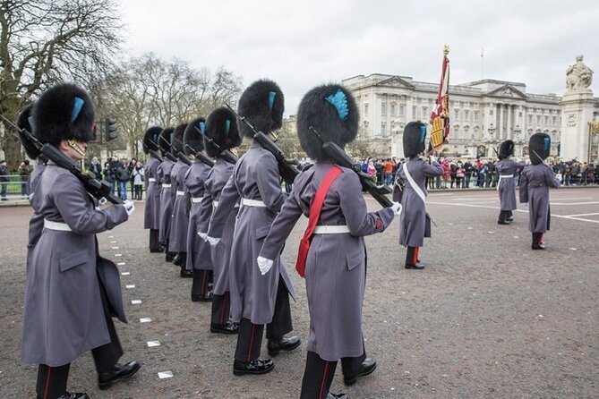 The Changing of the Guard Tour and Buckingham Palace - Trafalgar Square finish: a clean landing point for your next plan