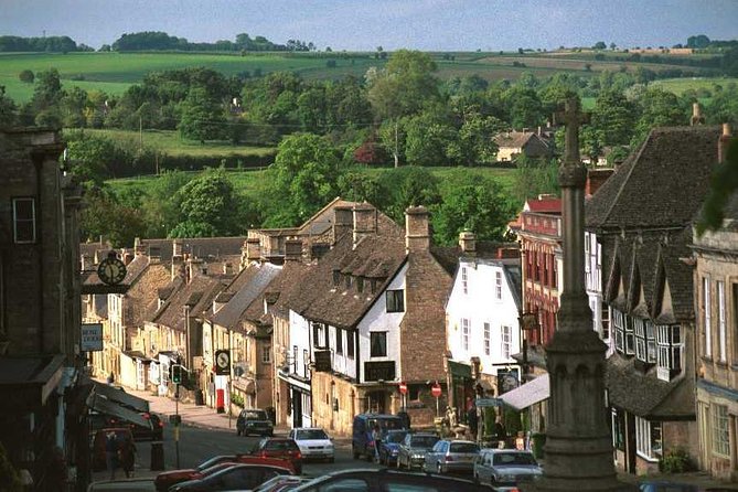 The Cotswolds Guided Day Tour from London - Bibury: where the photos come from, and why 45 minutes works
