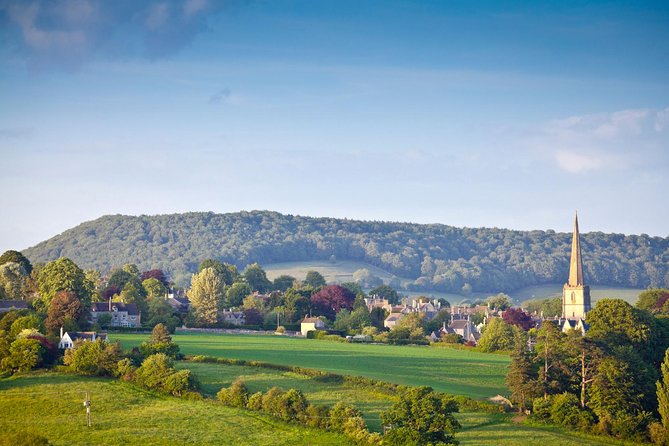 The Cotswolds Guided Day Tour from London - Guides on board: why their style changes your experience
