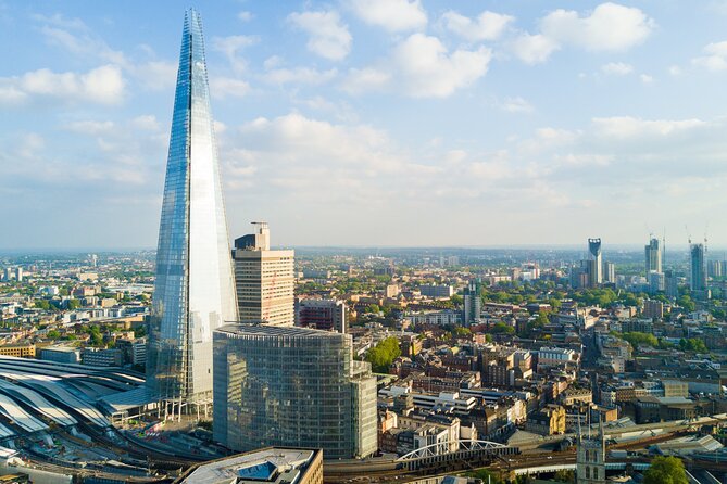 The London Pass®: 100+ Things To Do - Includes Tower Bridge - Hop-on hop-off Big Bus time: good overview, but watch the service days