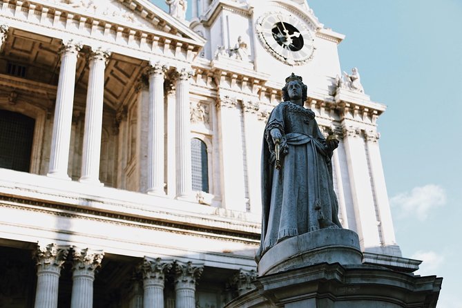 The Old City of London - Exclusive Guided Walking Tour - Stop 6 and Stop 7: Thames Views, Tower Bridge, and the Millennium Bridge