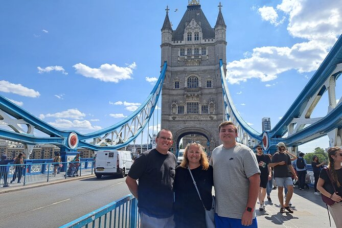The Premier Classic London: Private 4-Hour Tour in a Black Cab - Buckingham Palace and the changing of the guard gamble