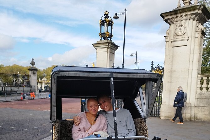 Touching Distance LONDON Rickshaw/Pedicab Private Tour - Westminster: Abbey area, Parliament views, Trafalgar Square, and Buckingham stops