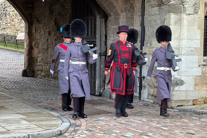 Tower of London Early Access, Opening Ceremony and Royal London - Crown Jewels opening ceremony access, how it saves time and stress