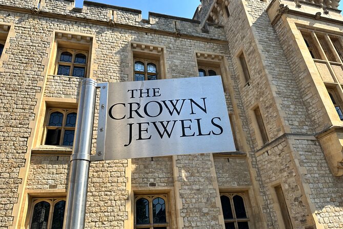 Tower of London for kids & families Private Guided Tour with pre-booked Tickets - Price and value: is $385.79 per person worth it?