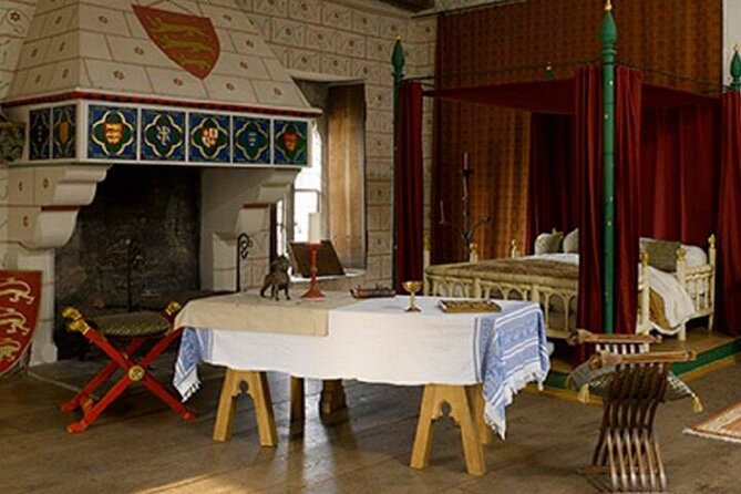 Tower of London Guided Tour with Beefeater Meet & Crown Jewels - Key things that make this tour worth your time