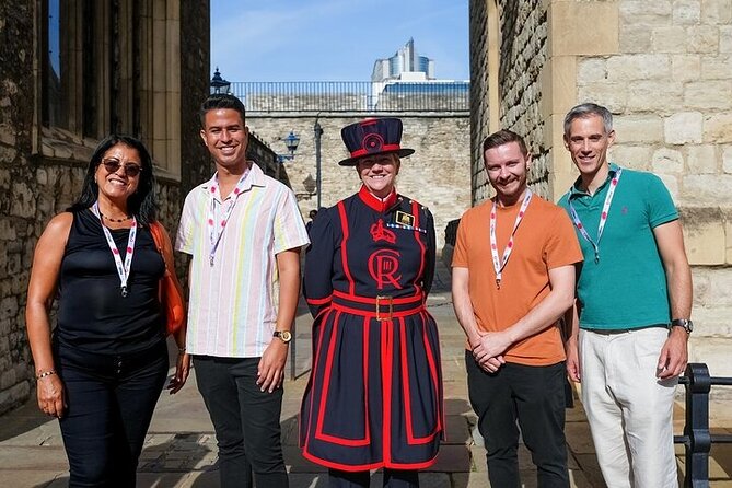 Tower of London Guided Tour with Beefeater Meet & Crown Jewels - Jewel House and the Crown Jewels: seeing the 140-piece collection with real context