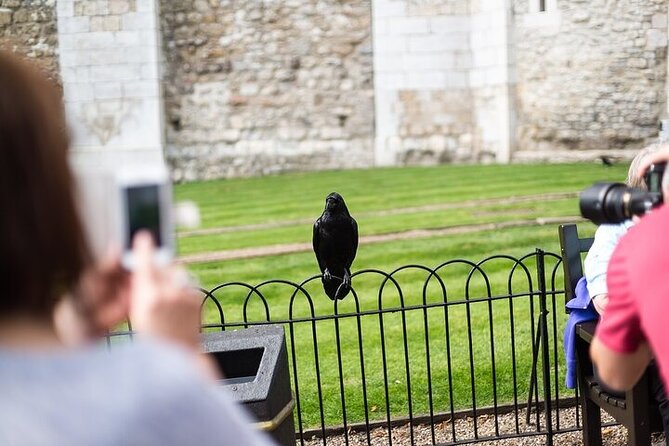 Tower of London Guided Tour with Beefeater Meet & Crown Jewels - Start at Tower Place West, then get in with prebooked tickets