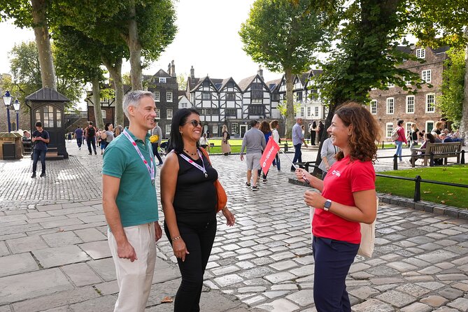 Tower of London: Guided Tour with Thames River Cruise - The Tower of London guided walk: prisons, power, and the Beefeaters