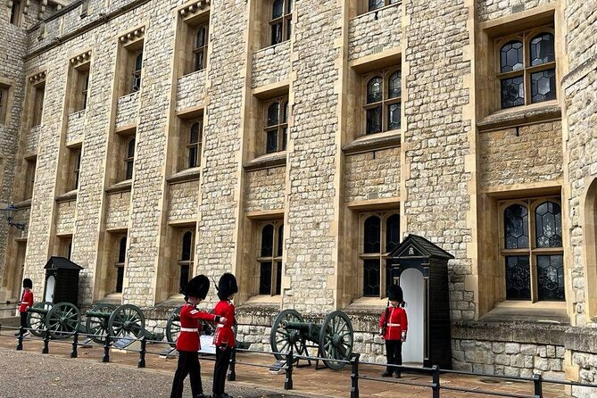 Tower of London Private Tour for Families and Friends - Tower Bridge at the end: pictures first, tickets later