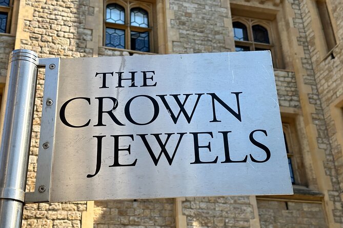 Tower of London Private Tour with Blue Badge Guide - Pace, comfort, and who this tour suits best
