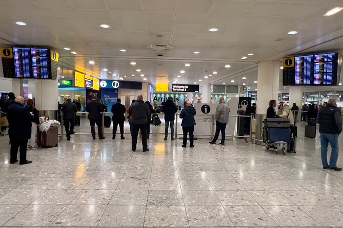 Transfer from Heathrow Airport to London or London to Heathrow - Real-time flight tracking, meet-and-greet, and no guessing games
