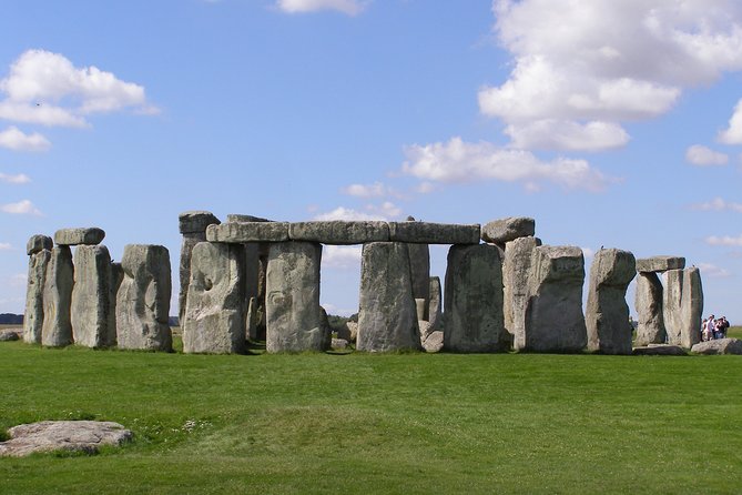 Transfer from Southampton to Heathrow via Stonehenge and Windsor - Price and logistics: is $533.60 per person worth it?