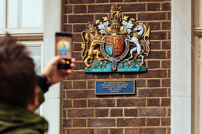Treasures of London: The Royal Family Private Tour - Tea or wine included, and why that small detail matters