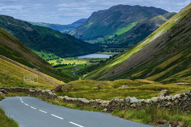 Ultimate Full-Day Lake District Tour: 10 Lakes, Amazing Scenery & Lake Cruise - Buttermere and Crummock Water: two lakes with very different moods