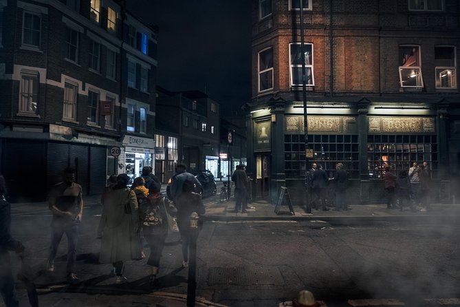 Ultimate Jack the Ripper : Guided Tour of London - Comfort and practicality: shoes, weather, and how graphic it gets