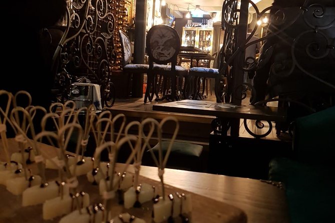 Ultimate London Cheese Crawl : Guided Food Tour - How to Get the Most From Each Shop Stop