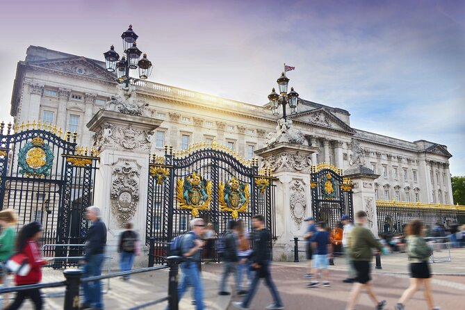 Ultimate Royal London: Tower of London & City of Westminster Tour - Horse Guards Parade and the Buckingham Palace photo zone, outside only